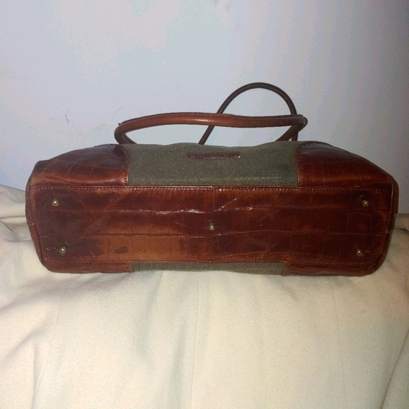 BCBG Maxazria bag - Picture 6 of 8